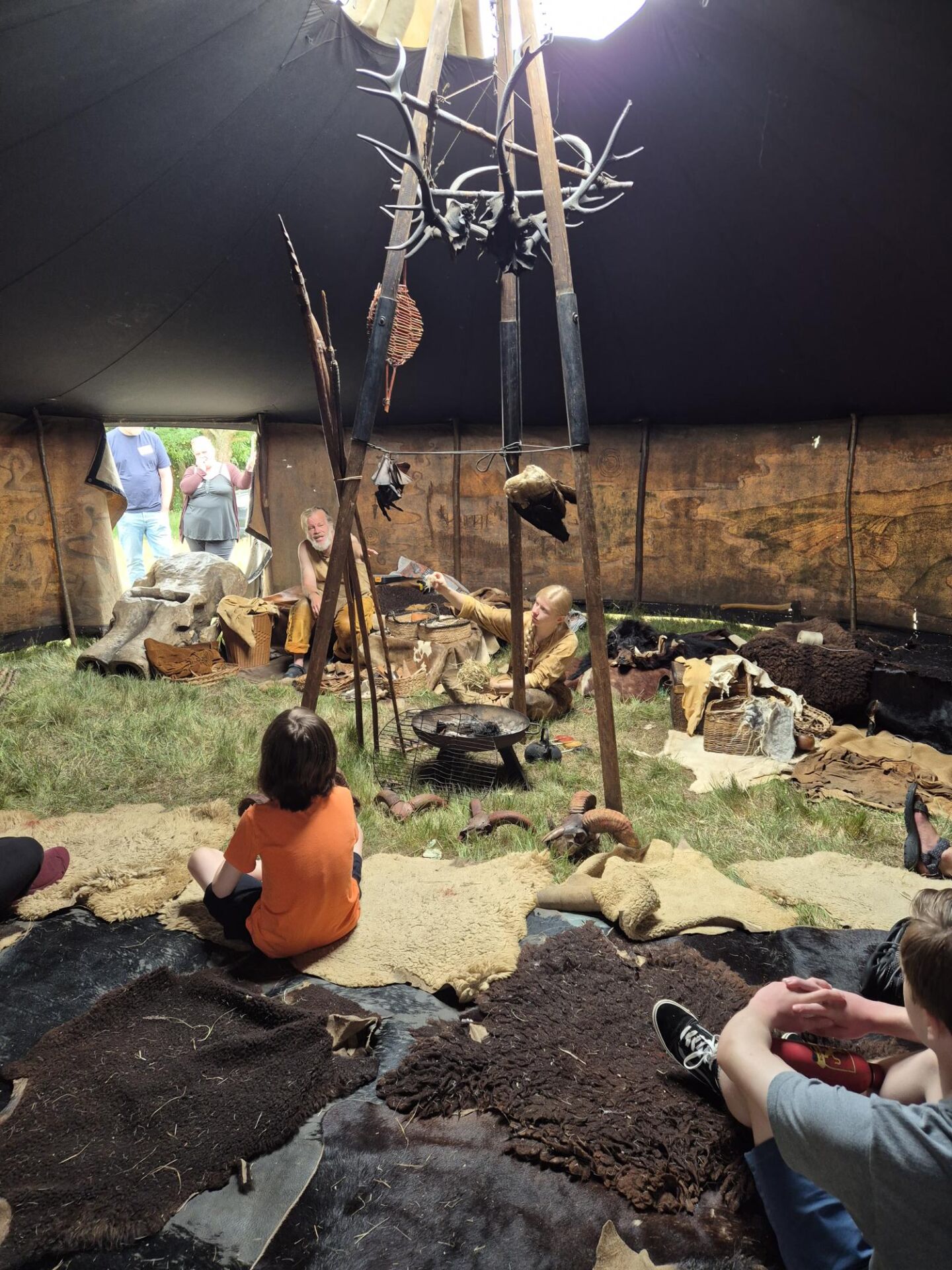 The cave people 2026